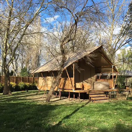Luxe Nature Lodge