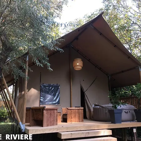 Luxe Nature Lodge *
