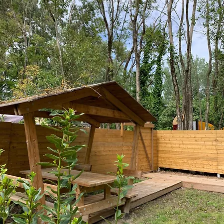 Luxe Nature Lodge